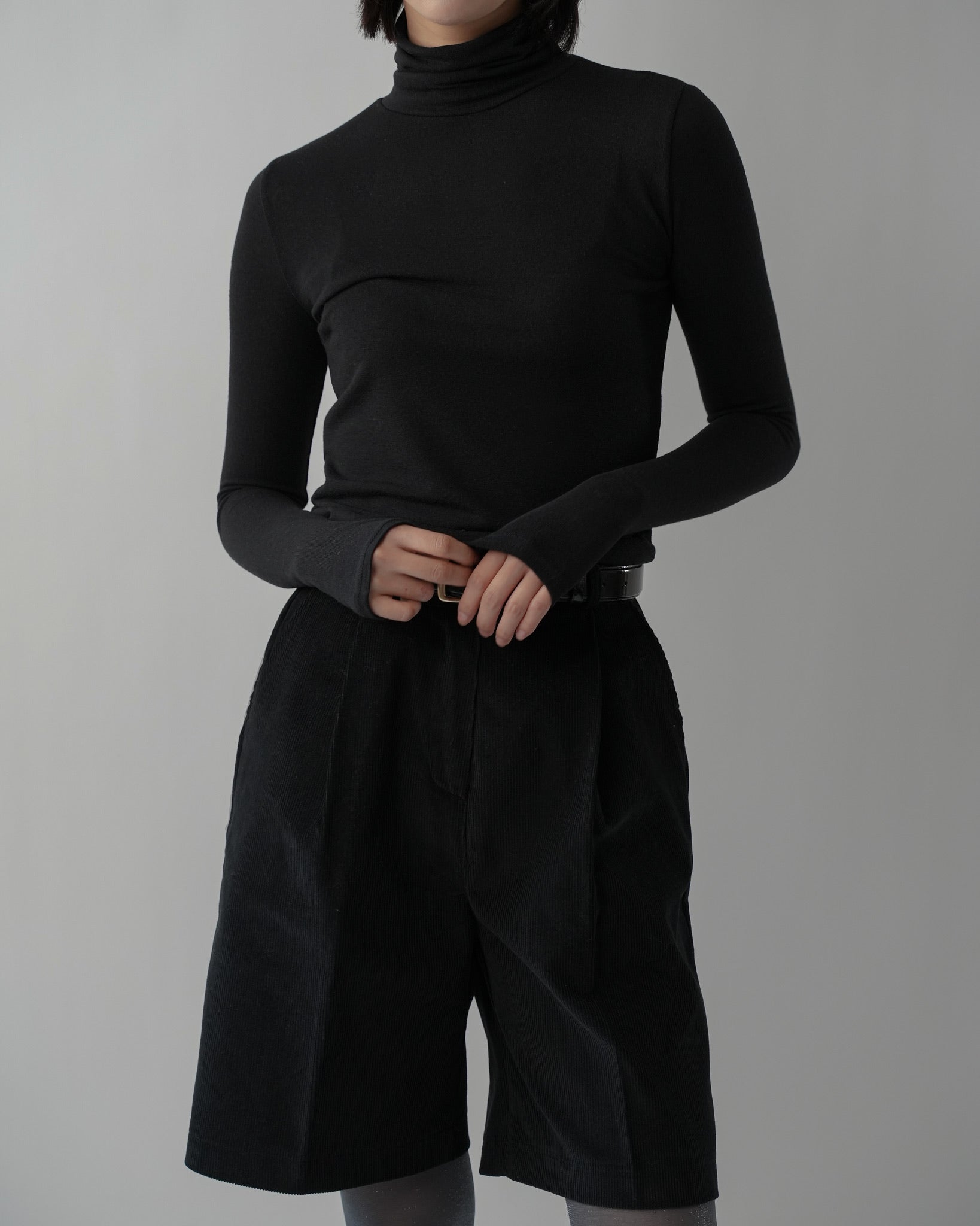 Corduroy Winter Bermuda Pants