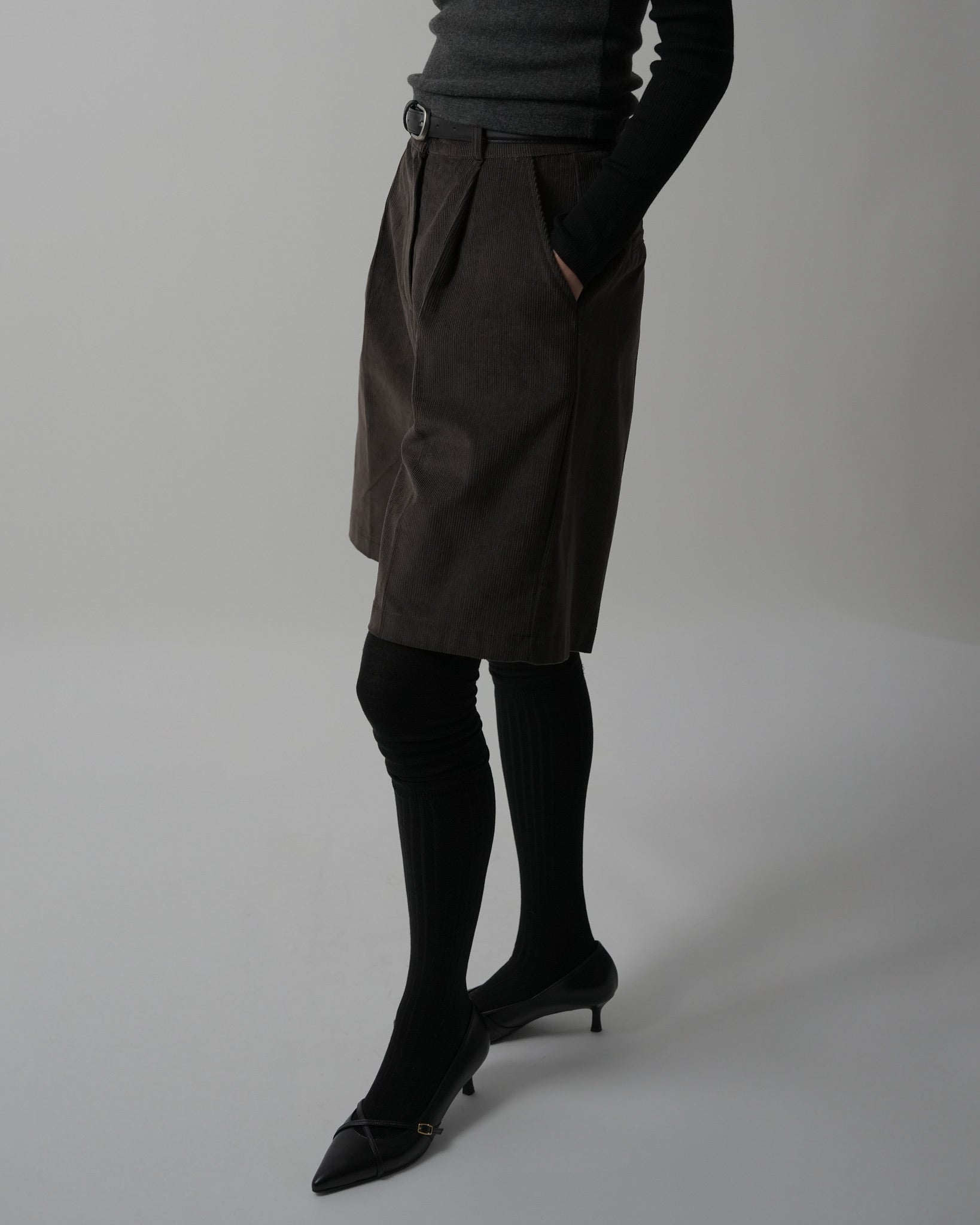 Corduroy Winter Bermuda Pants