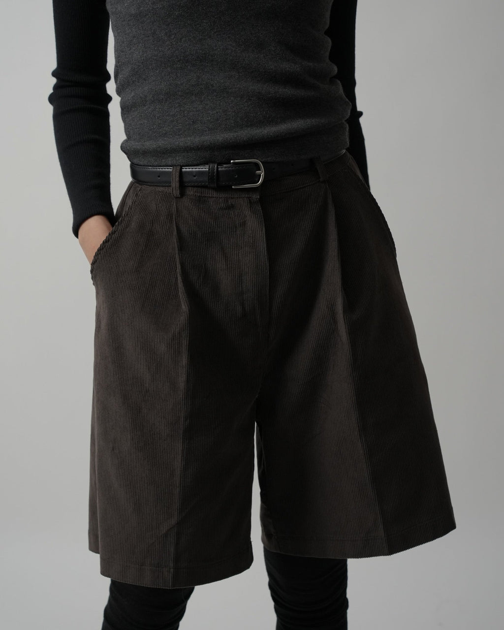 Corduroy Winter Bermuda Pants