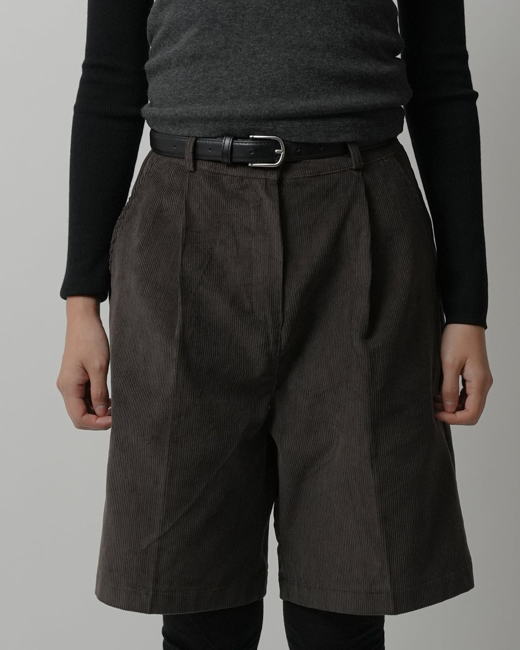 Corduroy Winter Bermuda Pants