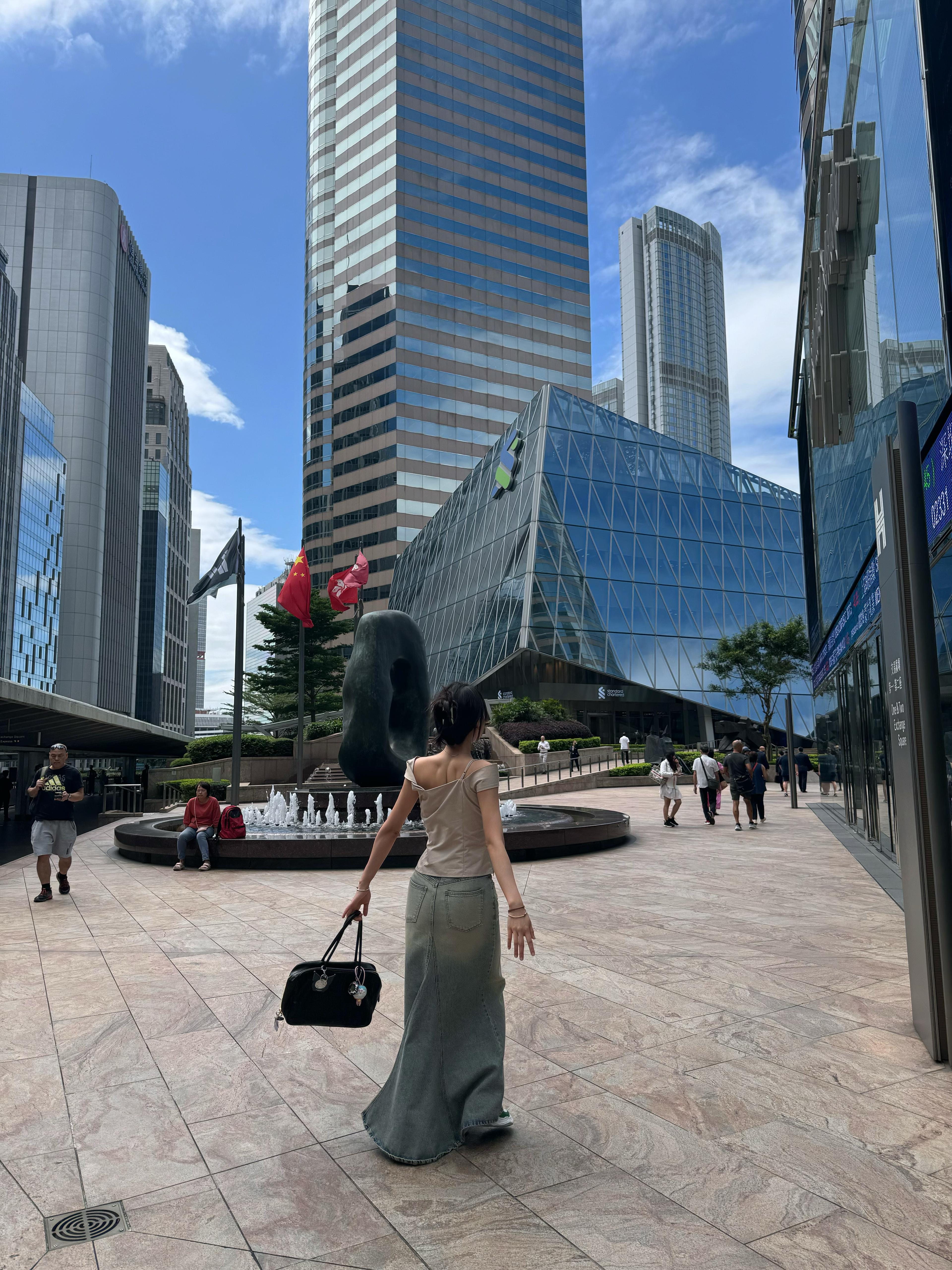 Luce Front Slit Skirt